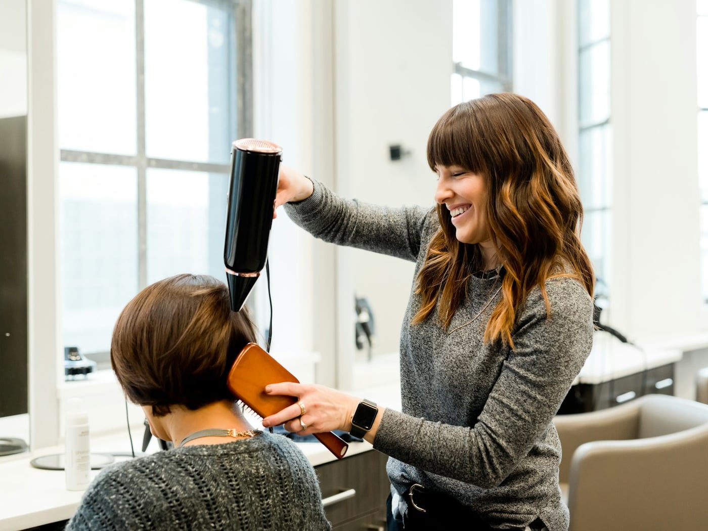Booking online salon & beauty | Software programări VOOB